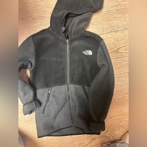 The North Face Black Fleece Jacket boys